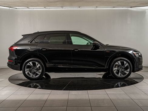 Used 2021 Audi e-tron Premium w/ Convenience Plus Package AWD/4WD image 4