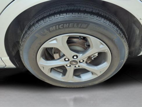 Used 2024 Ford Escape ST-Line w/ Tech Pack #1 FWD image 8