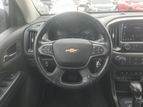 Used 2022 Chevrolet Colorado Z71 AWD/4WD image 11