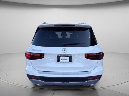 Certified 2026 Mercedes-Benz GLB 250 image 4