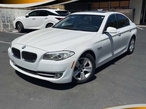 Used 2013 BMW 528i Sedan RWD image 1