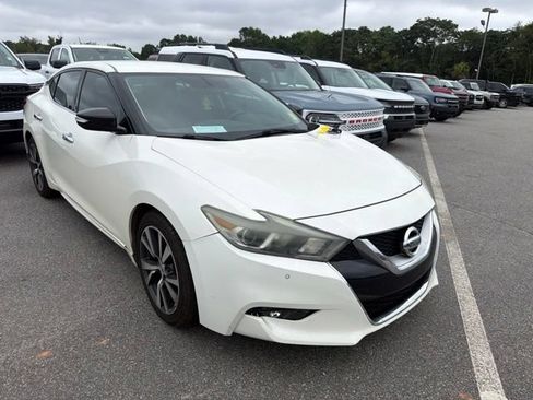 Used 2017 Nissan Maxima 3.5 SV FWD image 2