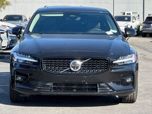 Certified 2025 Volvo S60 B5 Plus AWD/4WD image 11