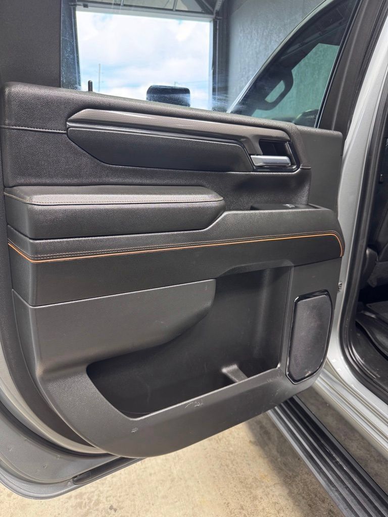 Used 2024 GMC Sierra 2500 AT4 w/ AT4 Premium Plus Package AWD/4WD image 28