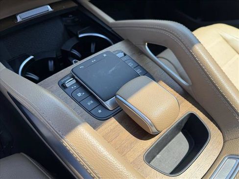 Used 2024 Mercedes-Benz GLE 350 4MATIC image 25