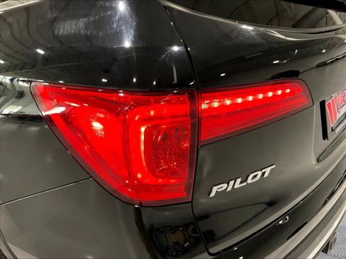 Used 2016 Honda Pilot Touring image 23