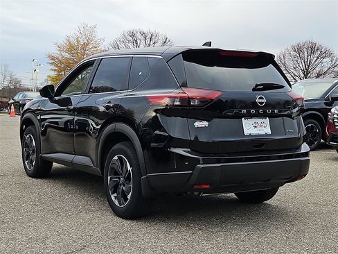 New 2026 Nissan Rogue SV image 5