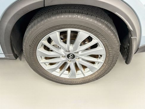 Used 2023 INFINITI QX50 Luxe FWD image 11