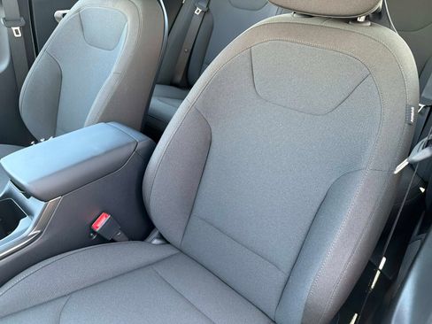 New 2026 Kia K4 FWD image 17