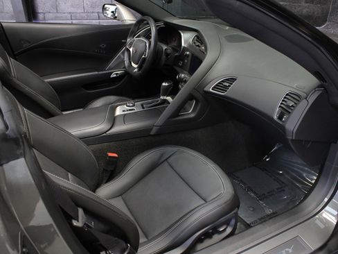 Used 2016 Chevrolet Corvette Stingray Coupe w/ 2LT Preferred Equipment Group image 43