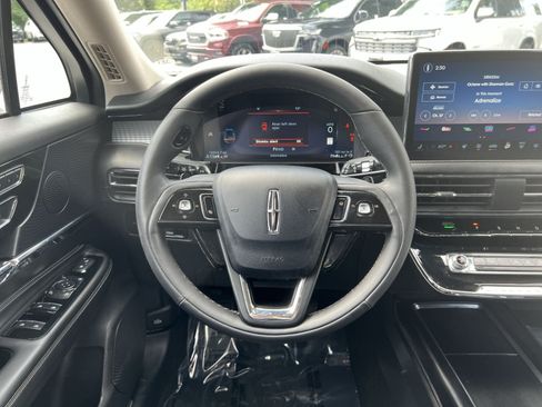 Used 2024 Lincoln Corsair AWD w/ Equipment Group 101A image 15