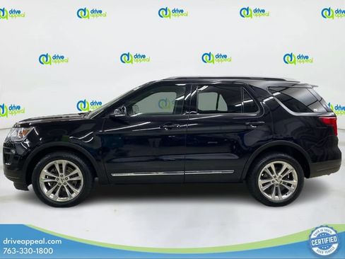Used 2019 Ford Explorer XLT w/ Equipment Group 202A AWD/4WD image 9