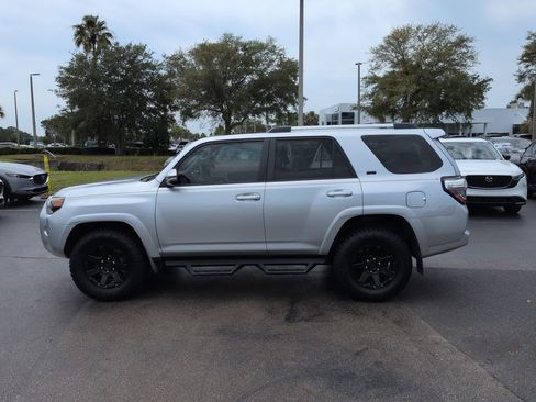 Used 2019 Toyota 4Runner SR5 Premium AWD/4WD image 7