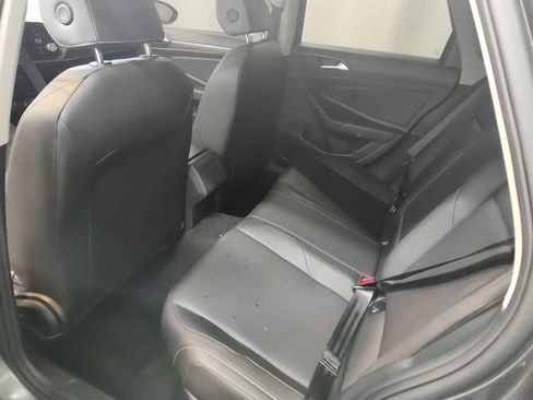 Used 2019 Volkswagen Jetta SEL FWD image 4