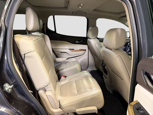 Used 2017 GMC Acadia Denali w/ Technology Package image 31