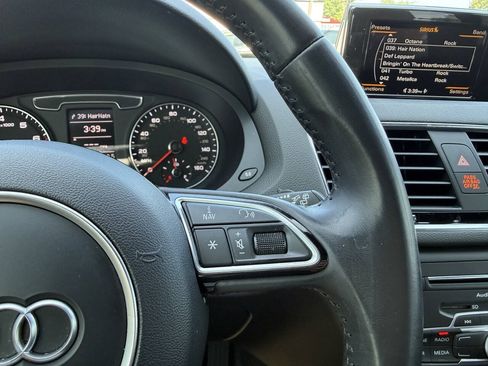Used 2017 Audi Q3 2.0T Premium w/ Convenience Package AWD/4WD image 16