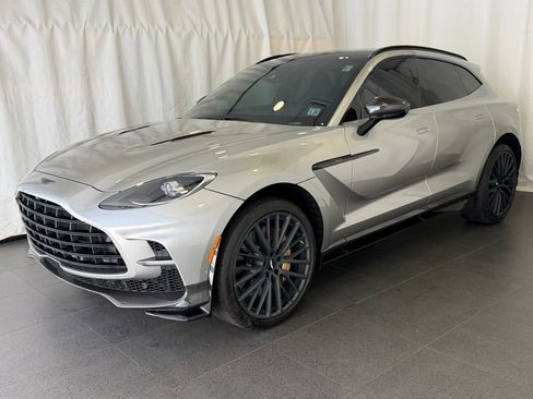 Used 2023 Aston Martin DBX 707 AWD/4WD image 1