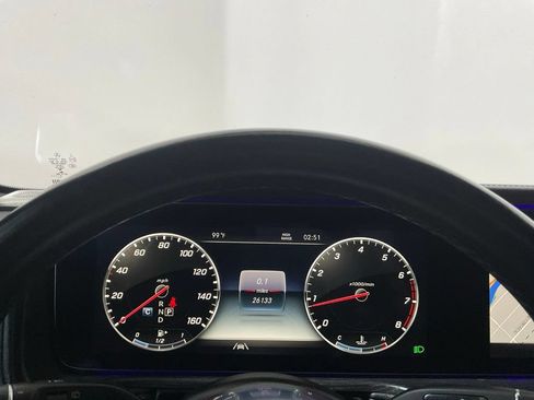Used 2022 Mercedes-Benz G 550 image 27