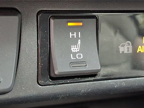 Used 2024 Toyota RAV4 XLE w/ Convenience Package AWD/4WD image 28