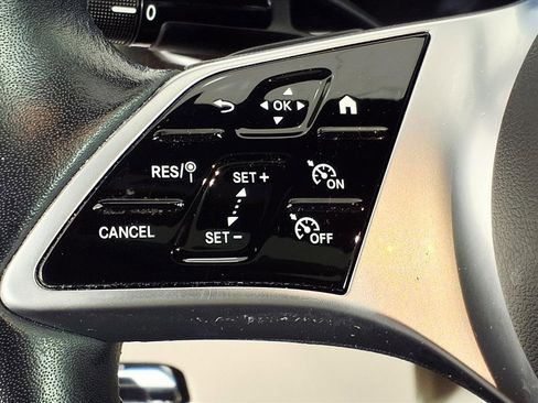 Used 2022 Mercedes-Benz C 300 4MATIC Sedan image 19