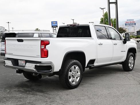 Used 2021 Chevrolet Silverado 2500 LTZ w/ LTZ Premium Package AWD/4WD image 5