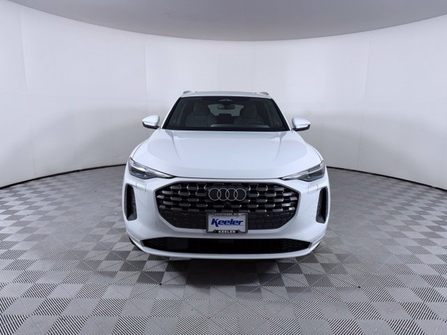 Certified 2025 Audi Q5 Premium Plus w/ Premium Plus AWD/4WD image 2