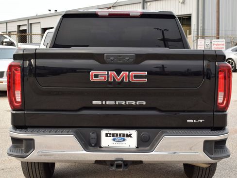 Used 2025 GMC Sierra 1500 SLT image 5