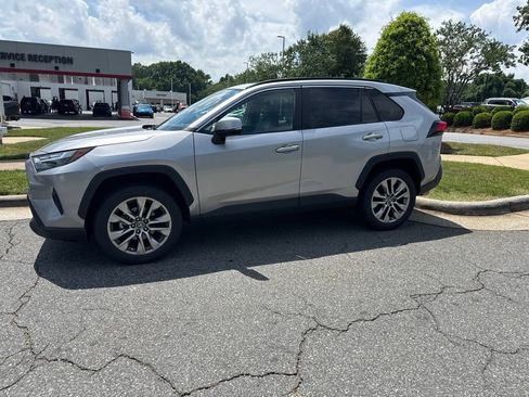 Used 2023 Toyota RAV4 XLE Premium FWD image 12