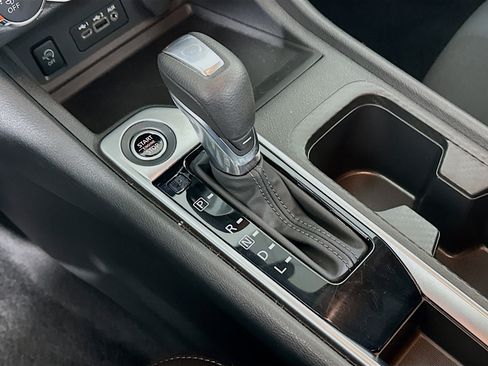 Used 2025 Nissan Sentra SV image 23