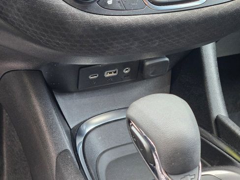 Used 2024 Chevrolet Malibu LT image 22