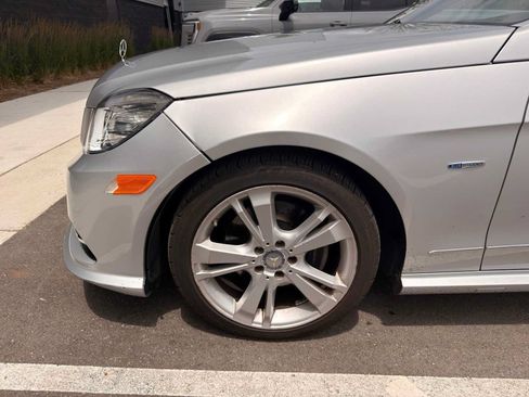 Used 2012 Mercedes-Benz E 350 4MATIC Sedan image 2