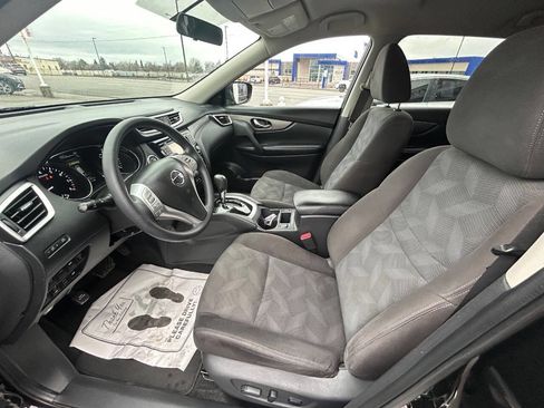 Used 2016 Nissan Rogue SV w/ SV Premium Package image 15