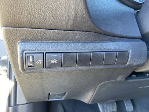 Used 2024 Toyota Corolla LE image 41