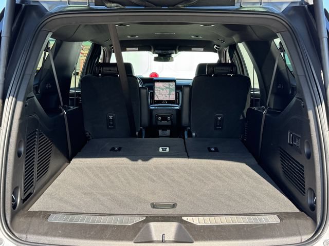 Used 2025 GMC Yukon XL Denali AWD/4WD image 20