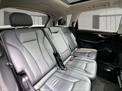 Certified 2023 Audi Q7 3.0T Premium w/ Convenience Package AWD/4WD image 25