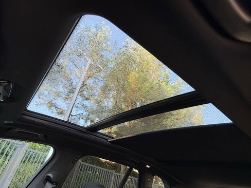 New 2026 BMW X5 xDrive50e w/ M Sport Package image 22