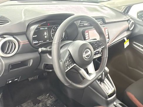 New 2025 Nissan Versa SR w/ Trunk Package image 32