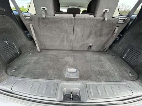 Used 2019 Nissan Pathfinder S AWD/4WD image 17