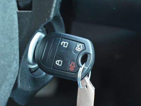 Used 2017 Ford Focus SE image 20