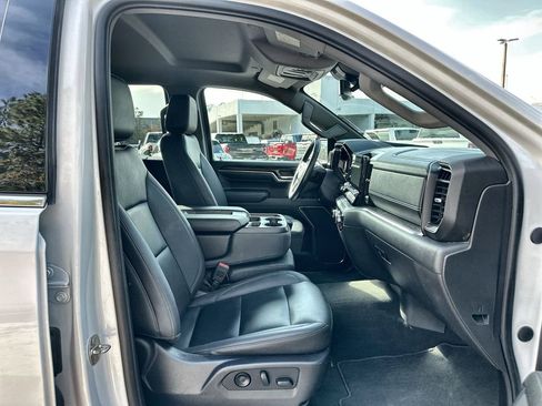 Certified 2024 GMC Sierra 1500 SLT image 27