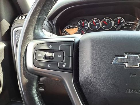 Used 2019 Chevrolet Silverado 1500 RST AWD/4WD image 31