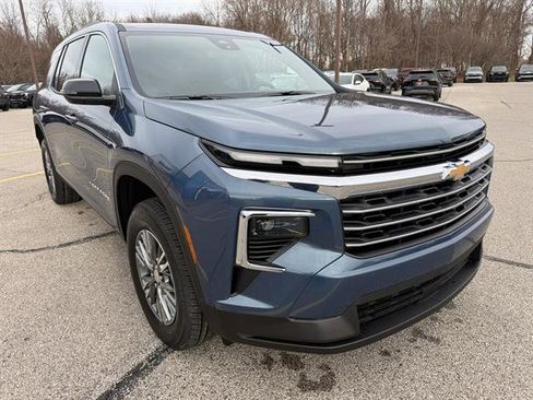 New 2026 Chevrolet Traverse LT w/ LPO, Floor Liner Package image 9