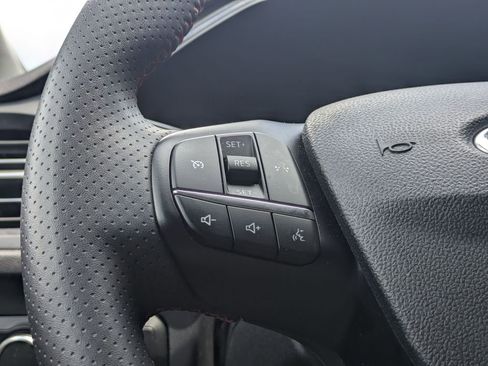 Used 2025 Ford Escape ST-Line AWD/4WD image 22