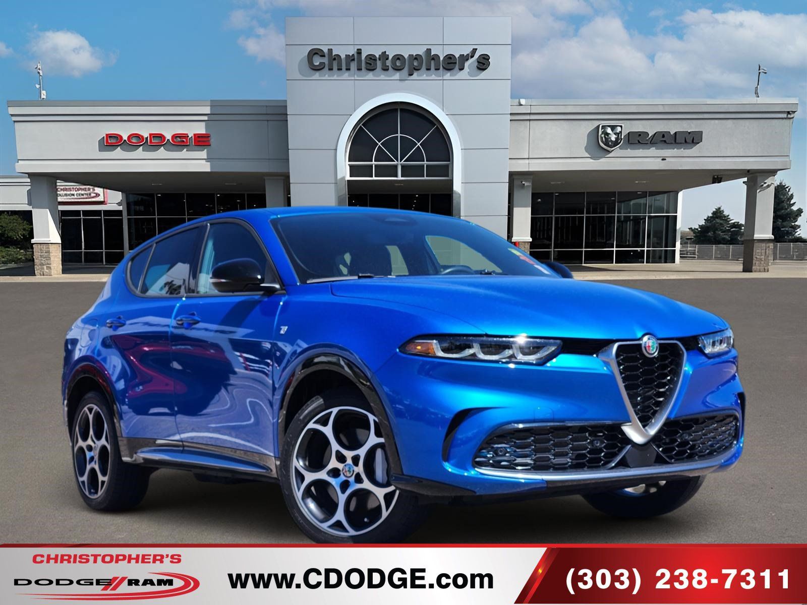 Used 2024 Alfa Romeo Tonale Ti w/ Premium Interior Package AWD/4WD image 1