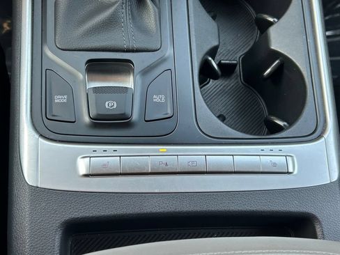 Used 2026 Kia Carnival FWD image 27