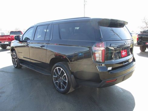 Used 2023 Chevrolet Suburban RST image 9