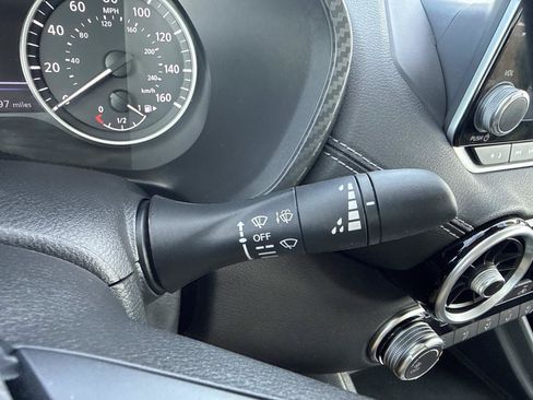 Used 2024 Nissan Sentra SV FWD image 30