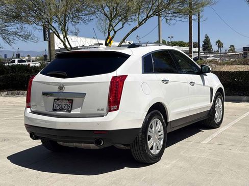 Used 2016 Cadillac SRX Luxury w/ Driver Awareness Package FWD image 3