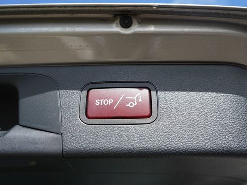 Used 2019 Mercedes-Benz GLC 300 image 26