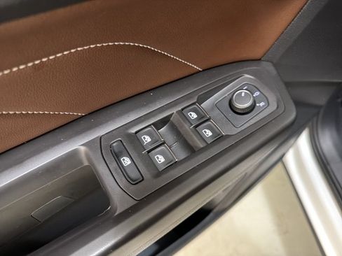 Certified 2023 Volkswagen Atlas SEL R-Line AWD/4WD image 19